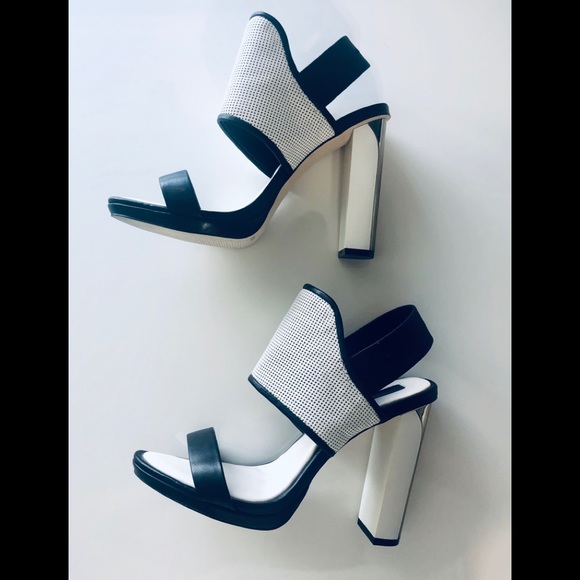 BCBG Max Azria Jovian Color-Block Shoe ✨Size 7.5 B - Picture 8 of 8